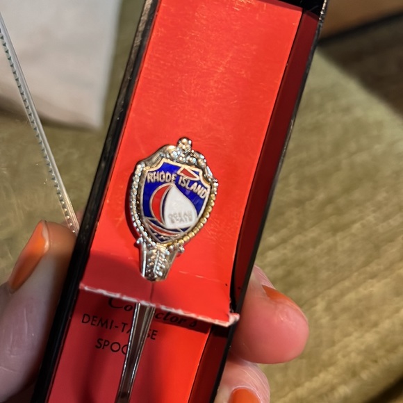 RHODE ISLAND collectors Demi-tasse spoon Ocean State silver in case jam spread - Picture 3 of 11